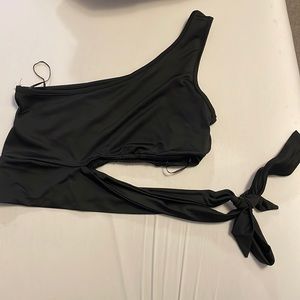 SHEIN Women’s Crop Top - Small